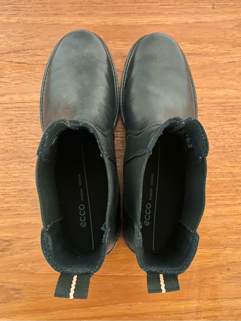 NWOT Ecco Elaina Black Leather Chelsea Lug Boots EU 39 US 8-8.5 - Picture 10 of 12